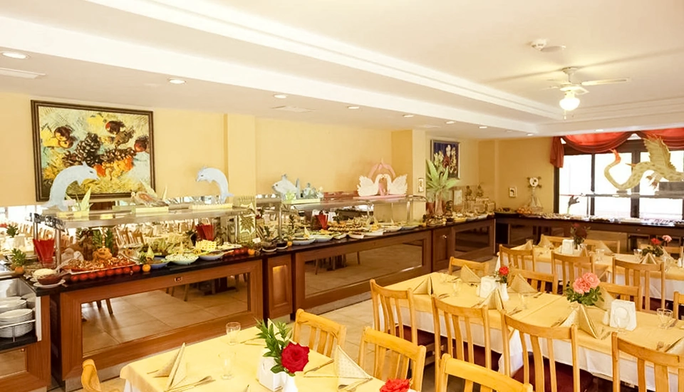 هتل ماربل بای پالم وینگز کوش آداسی